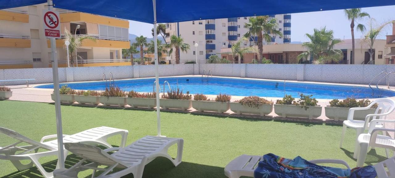 Blue Double Private Room At Front Beach - Habitacion Doble En La Playa Valencia Bagian luar foto